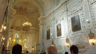 中にも入ってみましょう