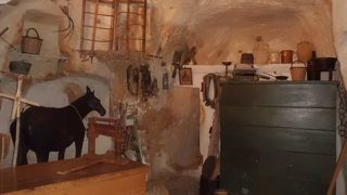 石灰でできた洞窟住居