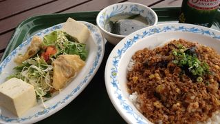 リーズナブルに昼食