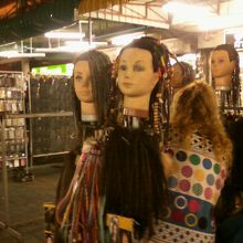 ウィッグを編みこんでくれるお店もいっぱい！