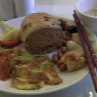 朝食。蒸しパンが美味しい