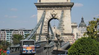 ２つの地区を架け橋