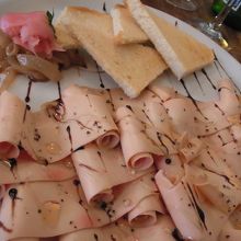 大量のフォアグラ！