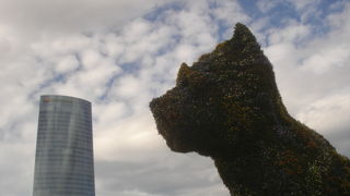 川沿いにはオブジェもあります