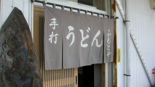 店内は広いですよ