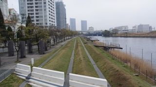 細長い公園