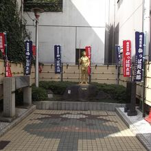 かっぱ河太郎像