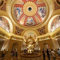 ロビーもこんなに豪華です！