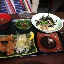 牡蠣屋定食。裏メニューらしいけど皆さん注文してました（笑）