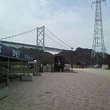 関門橋の壮観な風景です。