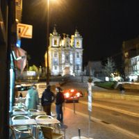 ホテル隣に割合遅くまで開いている食堂がありました