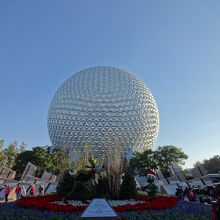 エントランスより