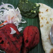 バナナの葉に乗せます