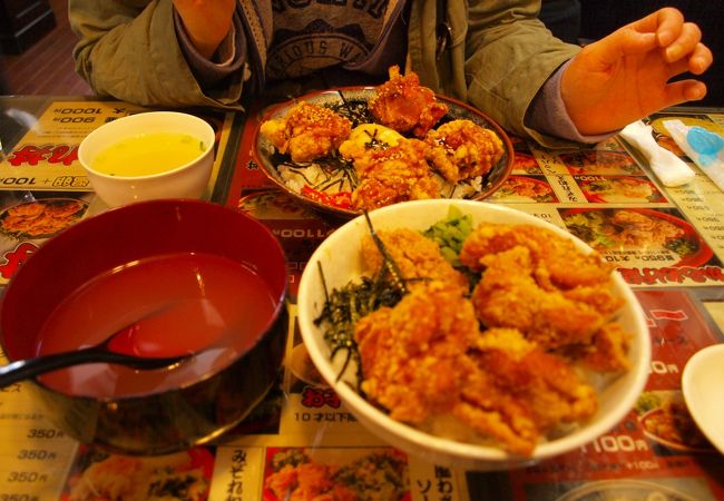 軽井沢アウトレットの人気店です