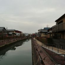 諸戸邸から続く運河