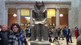 セントラルパークの横