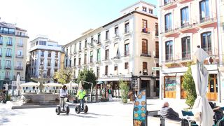 アルハンブラ観光の拠点