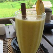 バナナオレンジジュース。