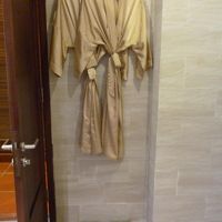 バスローブとビーチサンダル