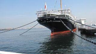 氷川丸は山下公園に係留されていて、船内を見学することが出来ます。