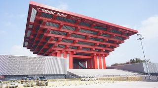 芸術と触れ合おう