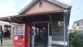 銚子電鉄の列車の交換駅です。