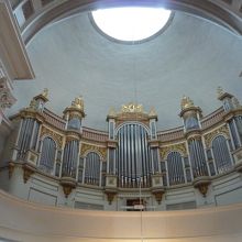 パイプオルガンあります