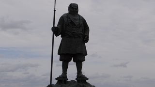 海岸線を走っていると目に飛び込みます