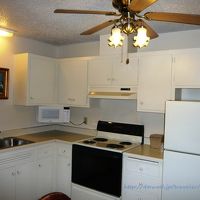 こちらも広々キッチン