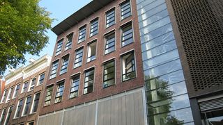 戦争の足跡を巡る