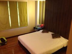 バリーズ シーロム 写真