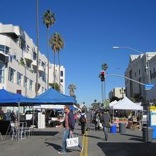 NewYearDayに横道で開催されていたマーケット