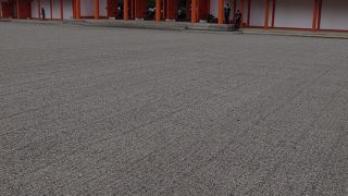 一般公開は予約なしで無料です。