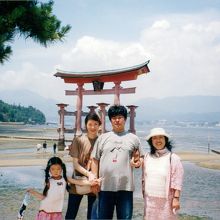 世界遺産・厳島神社の鳥居