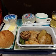 こちらは　デンパサール→ジャカルタ便の機内食