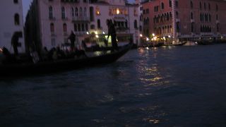 真っ暗になってからだと、ほとんど何にも見えないのでお昼から夕方ぐらいまでがおススメ。