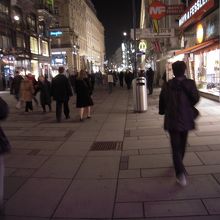 ザッハーコンフィズリーがあるケルントナー通り