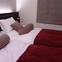 室内はおしゃれな色調です。