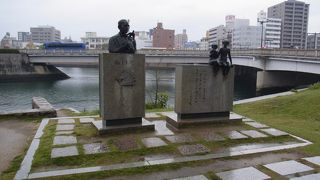 平和に関する公園です。