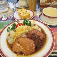 ウィークエンドメニュー１６７バーツ