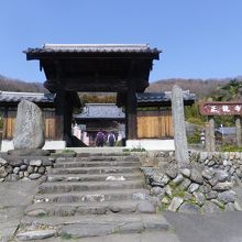 正龍寺の惣門