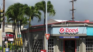 今日のランチはジッピーズ