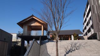 由緒正しい神楽坂の神社