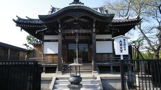 弁天堂に来たら見てください。