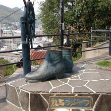 龍馬ブーツ像 