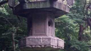 日本三大灯籠の一つです