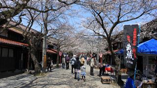 桜の時期は最高な宿場町です