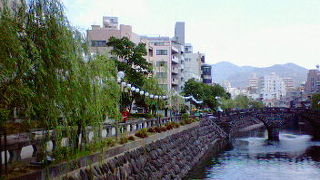 眼鏡橋を見るついでにのんびり散歩できる公園