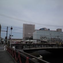 堺駅前と鯉のぼり