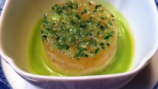 横浜レトロな空間でフレンチを味わう